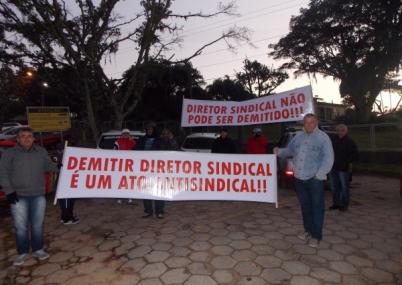Trabalhadores paralisaram Budny contra demissão de ex-funcionário e diretor sindical