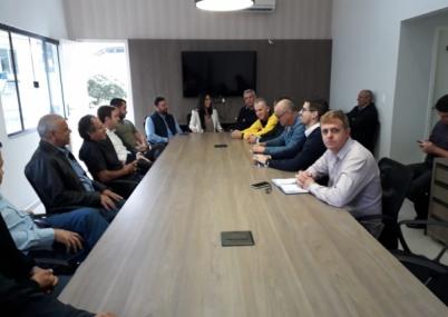 Deputados federais do sul debatem aposentadoria especial com Sindicatos em Criciúma