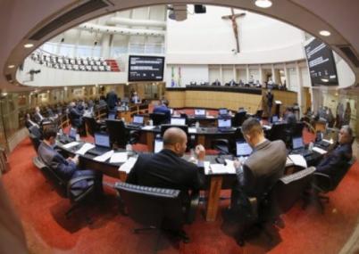 Reajuste do salário mínimo estadual é aprovado pela Alesc